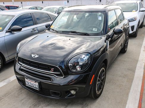 Used 2016 MINI Cooper Countryman S image 2