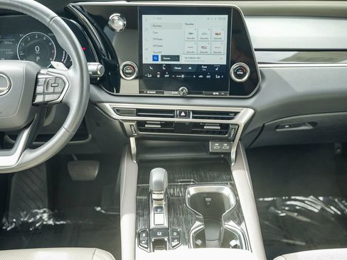 Used 2024 Lexus RX 350 AWD w/ Technology Package image 13