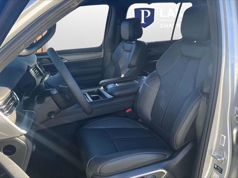 New 2026 Jeep Grand Wagoneer Limited AWD/4WD image 22