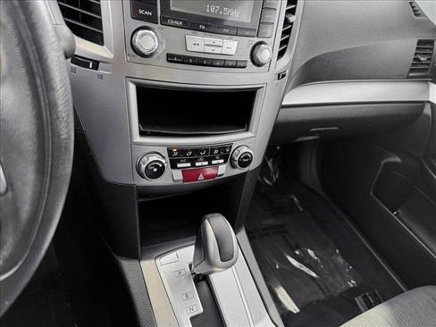 Used 2013 Subaru Legacy 2.5i AWD/4WD image 14