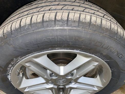 Used 2023 Hyundai Kona SE image 18