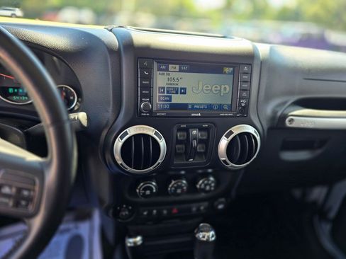Used 2012 Jeep Wrangler Unlimited Sahara w/ Max Tow Pkg AWD/4WD image 22