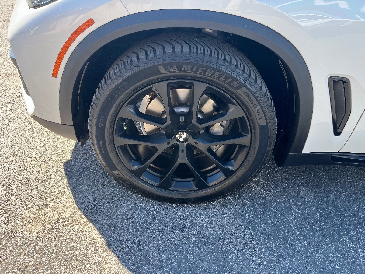 Used 2019 BMW X5 xDrive40i w/ Convenience Package AWD/4WD image 44