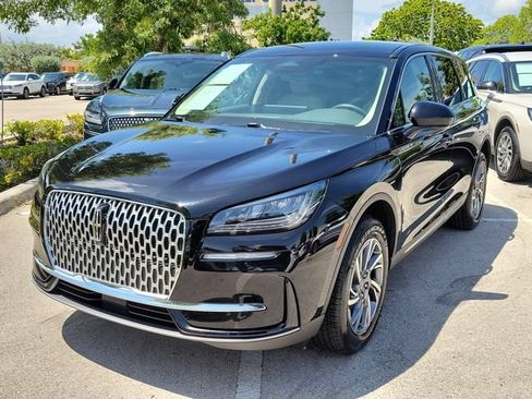 Certified 2023 Lincoln Corsair FWD image 3