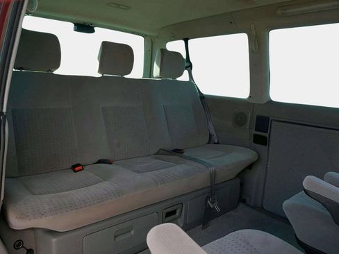 Used 2003 Volkswagen Eurovan MV image 15