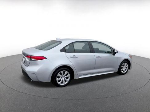 Used 2025 Toyota Corolla LE image 13