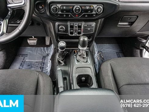 Used 2023 Jeep Gladiator Overland AWD/4WD image 40