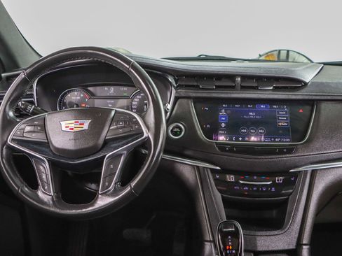 Used 2022 Cadillac XT5 Premium Luxury AWD/4WD image 17