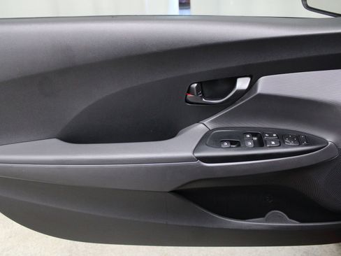 Used 2020 Hyundai Veloster N w/ Performance Package image 11