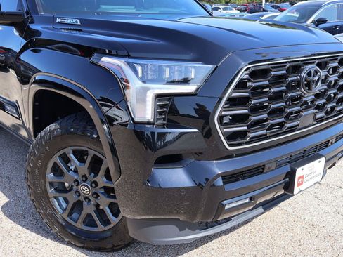Certified 2025 Toyota Sequoia Platinum AWD/4WD image 8
