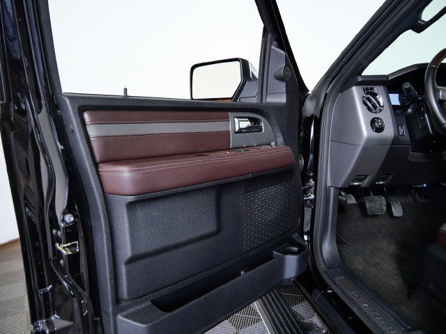Used 2016 Ford Expedition Platinum AWD/4WD image 15