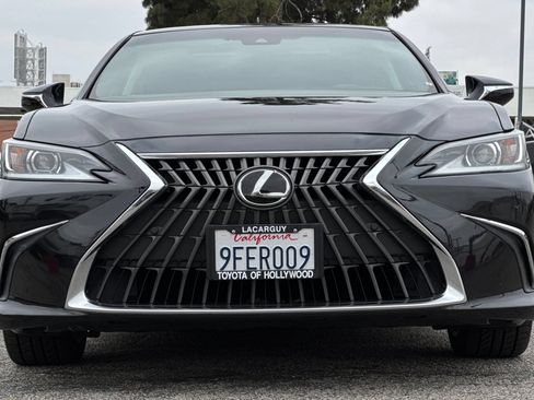 Used 2023 Lexus ES 350 w/ Premium Package FWD image 9