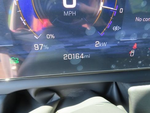 Certified 2025 Chevrolet Silverado EV LT AWD/4WD image 20