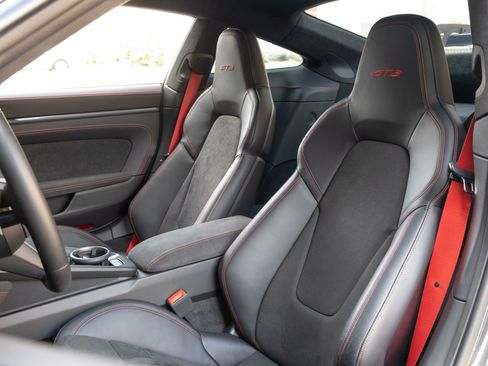 Certified 2022 Porsche 911 GT3 RWD image 5