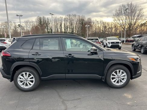 New 2026 Toyota Corolla Cross LE image 4