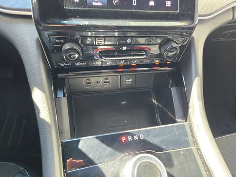 Used 2023 Jeep Grand Cherokee Altitude AWD/4WD image 27