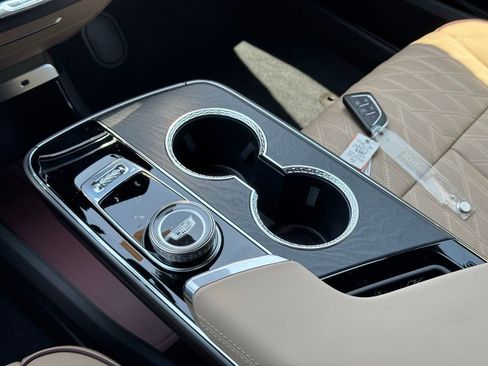 New 2025 Cadillac Lyriq Luxury image 30