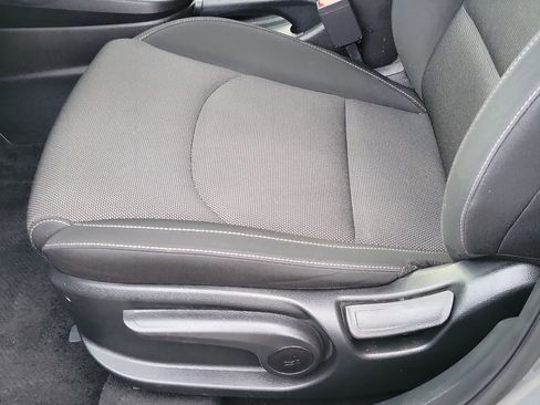 Used 2023 Kia Forte LXS image 17