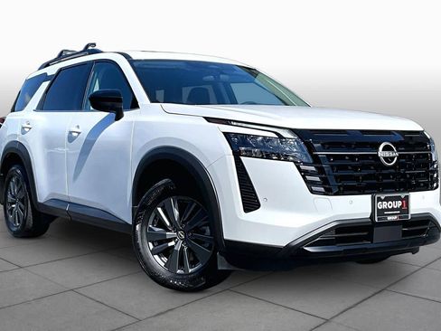 New 2026 Nissan Pathfinder SV FWD image 2