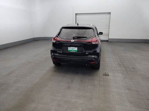 Used 2021 Nissan Kicks SV FWD image 7