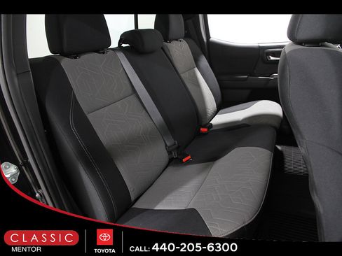 Used 2023 Toyota Tacoma TRD Off-Road AWD/4WD image 15