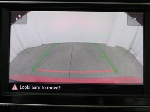 Used 2023 Volkswagen Jetta SE FWD image 35