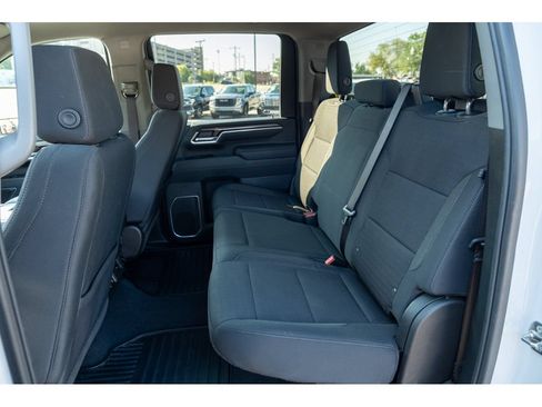 Used 2025 Chevrolet Silverado 2500 LT w/ Convenience Package AWD/4WD image 13