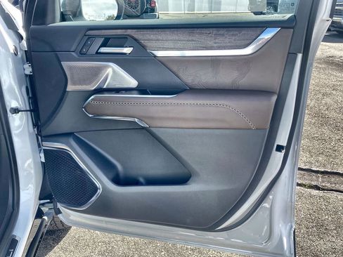 New 2026 GMC Acadia Denali Ultimate image 42