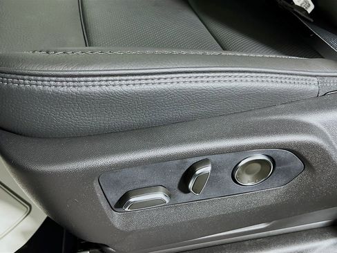 New 2026 GMC Sierra 3500 Denali w/ Denali Reserve Package image 14