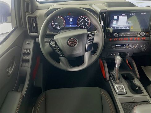 New 2026 Nissan Frontier PRO-4X w/ Pro-4x Convenience Package image 16