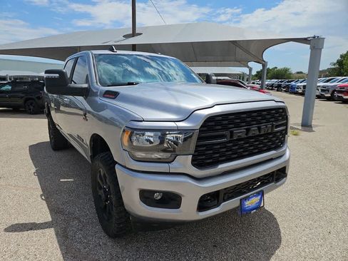 Used 2024 RAM 2500 Lone Star w/ Night Edition AWD/4WD image 2