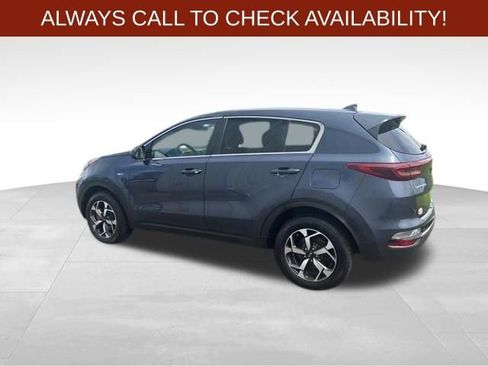 Used 2022 Kia Sportage LX AWD/4WD image 3