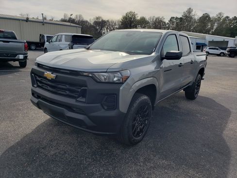 New 2026 Chevrolet Colorado W/T image 2
