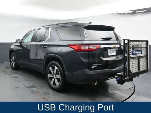 Used 2020 Chevrolet Traverse LT w/ LT Premium Package image 8