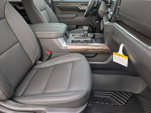 New 2026 Chevrolet Silverado 1500 LT Trail Boss w/ LT Trail Boss Premium Package AWD/4WD image 12