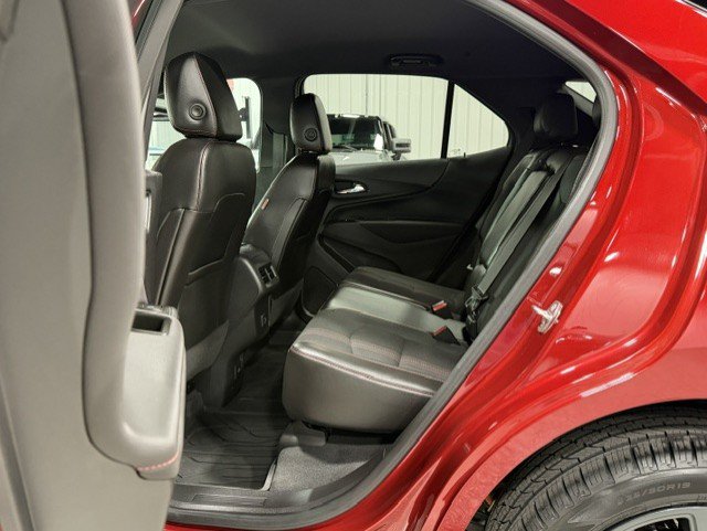 Certified 2022 Chevrolet Equinox RS w/ Infotainment Package AWD/4WD image 9