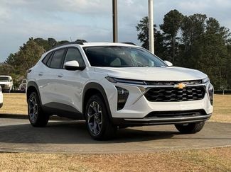 Used 2025 Chevrolet Trax LT video 1