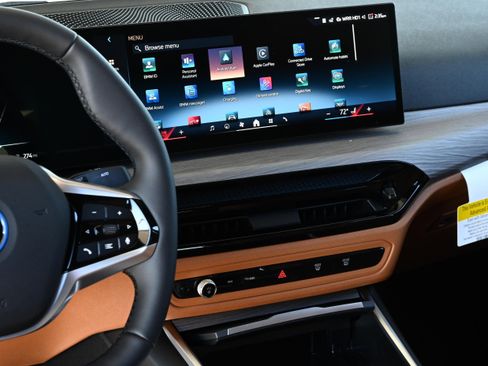 New 2026 BMW i4 xDrive40i w/ Premium Package image 18