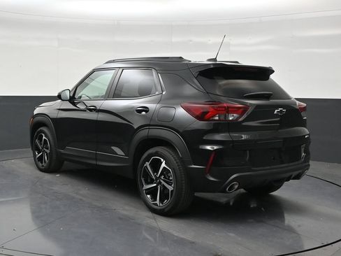 Used 2023 Chevrolet TrailBlazer RS w/ Sun and Liftgate Package FWD image 3