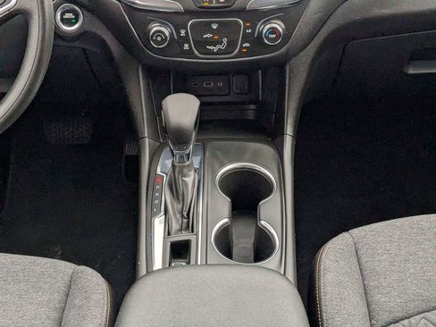 Used 2023 Chevrolet Equinox LT image 18