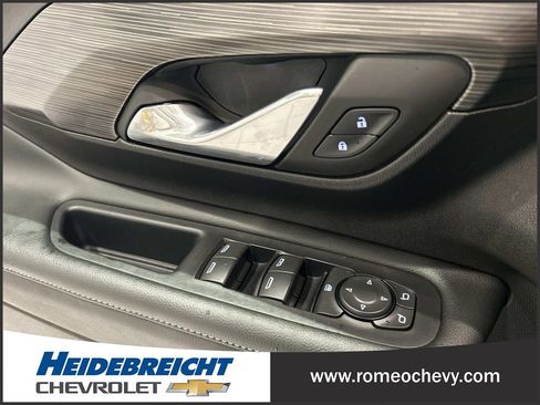 Certified 2024 GMC Terrain SLE w/ Driver Convenience Package image 11