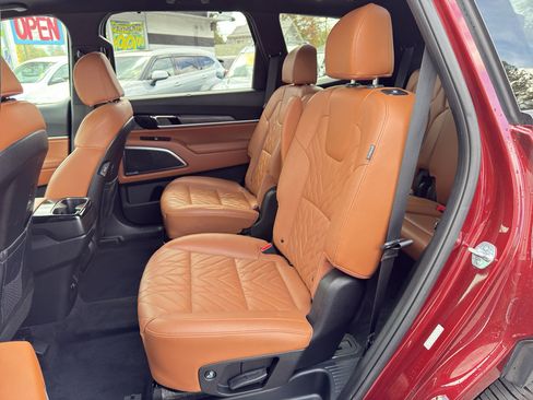 Used 2023 Kia Telluride SX X-Line AWD/4WD image 16