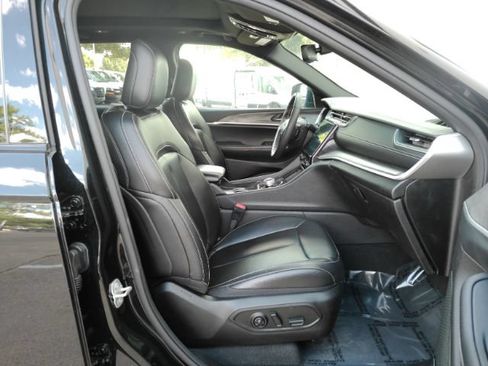Used 2024 Jeep Grand Cherokee Limited 4xe AWD/4WD image 22