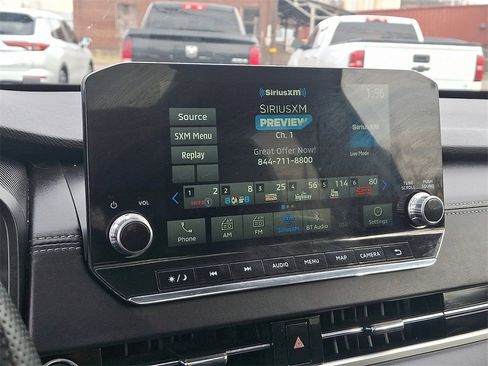 Used 2024 Mitsubishi Outlander SE image 19