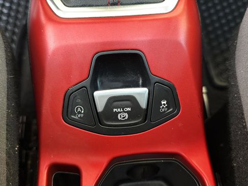 Used 2019 Jeep Renegade Trailhawk image 28