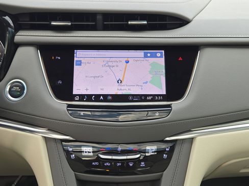 Used 2022 Cadillac XT5 Premium Luxury image 17