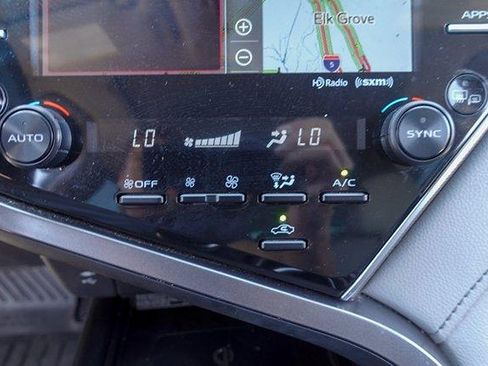 Used 2018 Toyota Camry XSE w/ Driver Assist Package FWD image 22