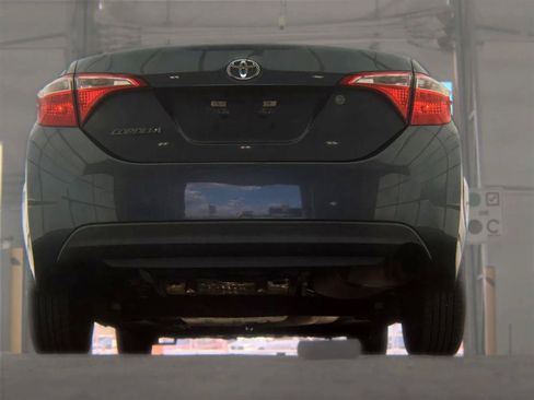 Used 2016 Toyota Corolla L FWD image 7