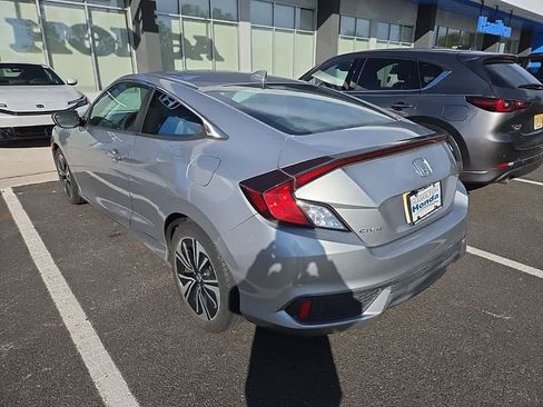 Used 2017 Honda Civic EX-T image 6