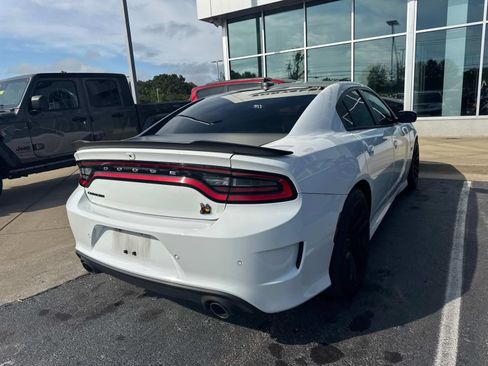 Used 2020 Dodge Charger Scat Pack w/ Dynamics Package RWD image 14